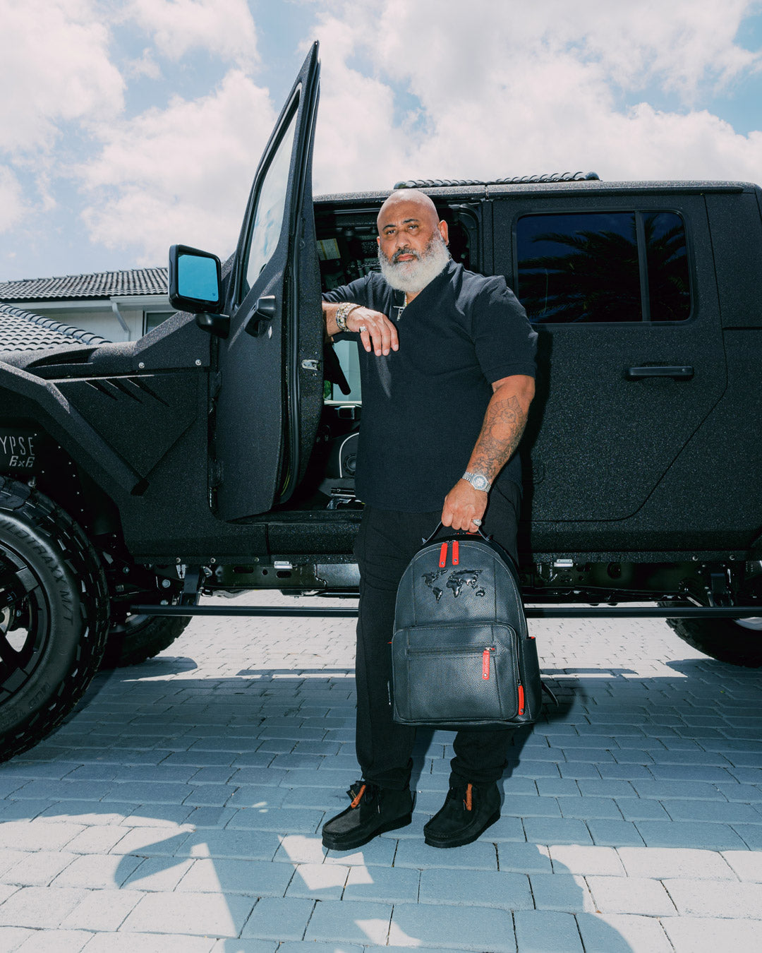 JAMES FIRST CLASS GLOBAL TAKEOFF CARGO BACKPACK